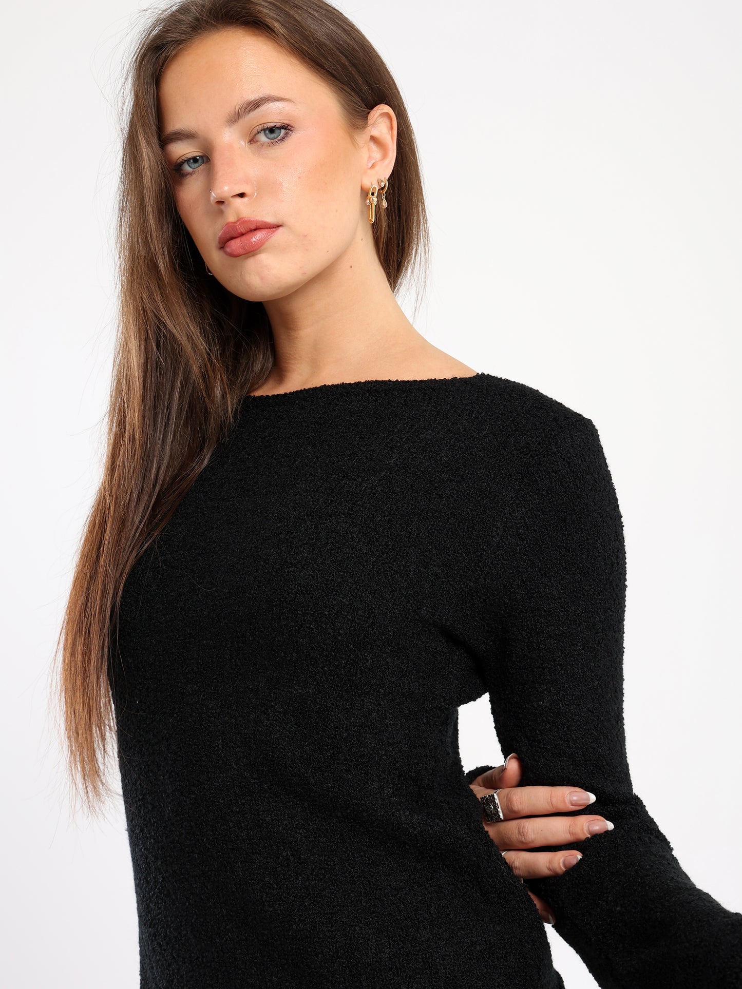 Asymetrical Hem Ripped Pullover