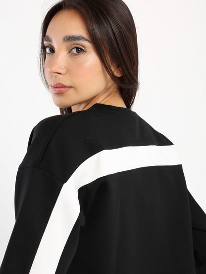 Cropped Sweatshirt with Panel