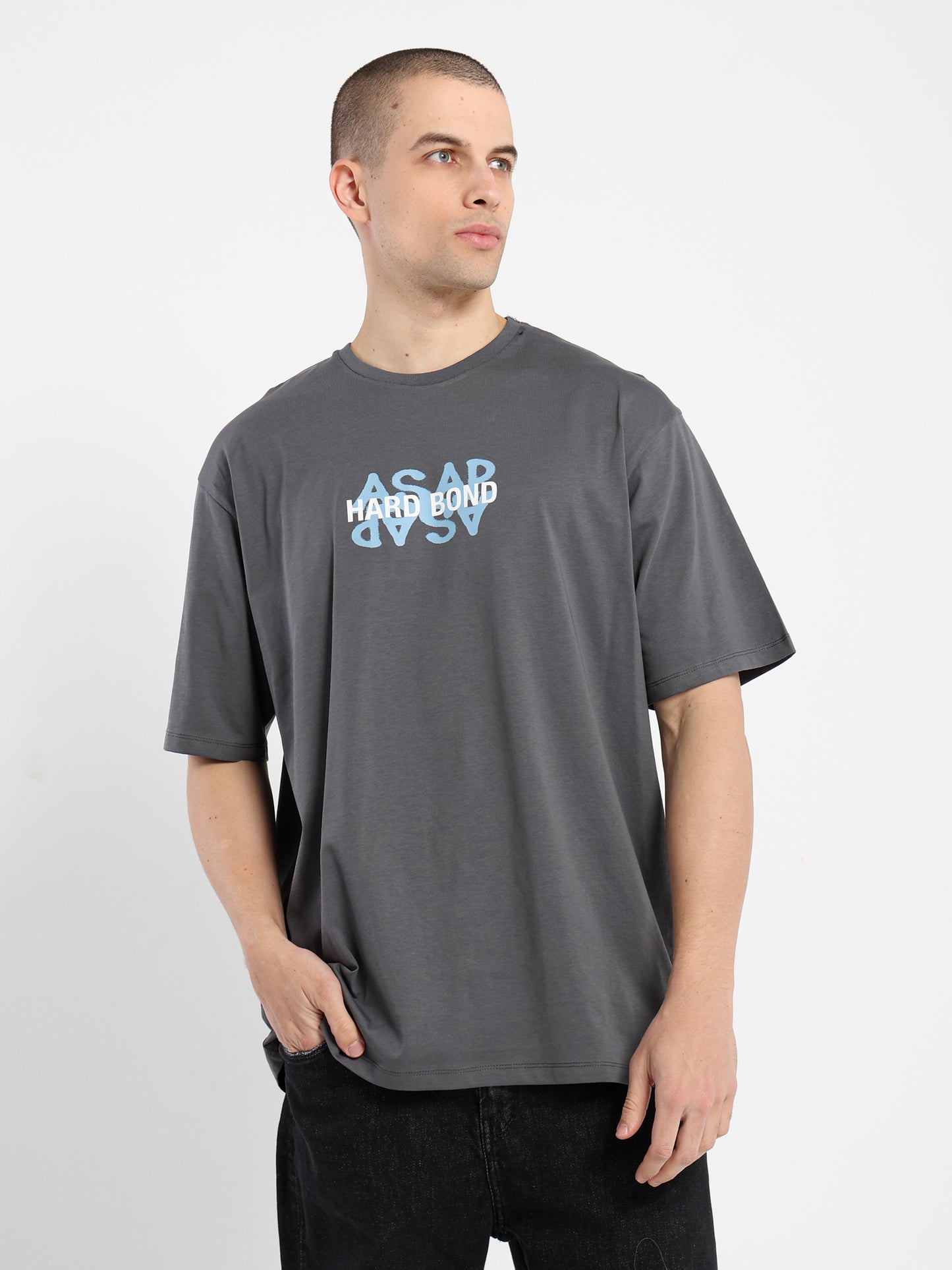 Unmarked T-Shirt - Outlet