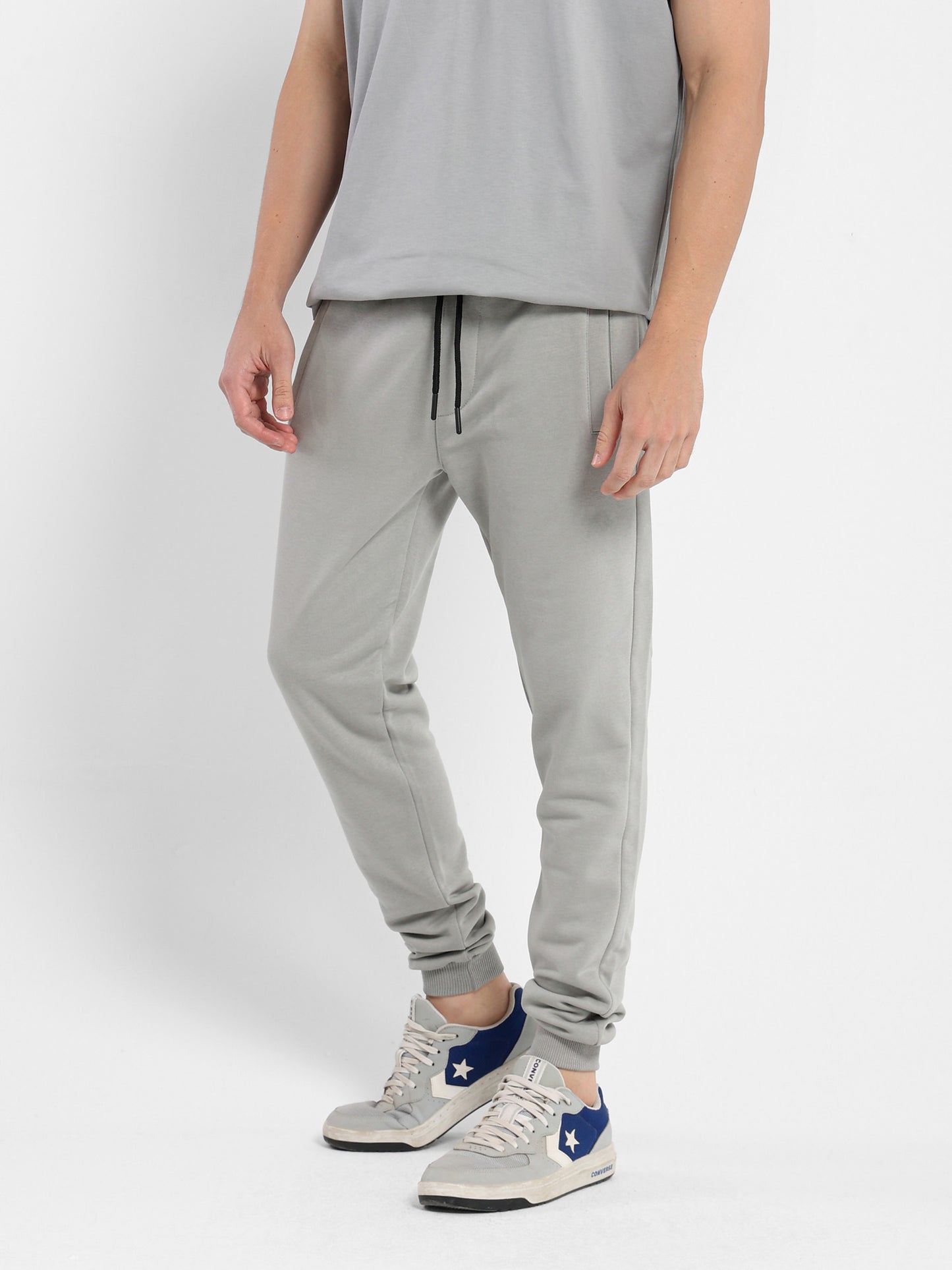 Slim Jogging Pants