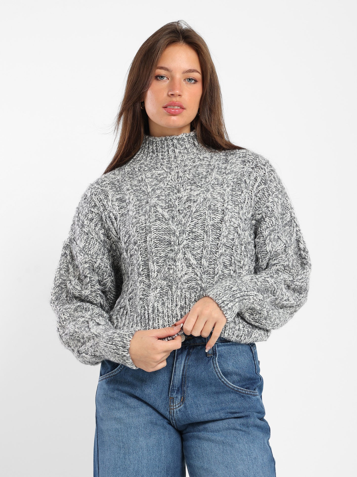 Loose Cropped Pullover with Cables