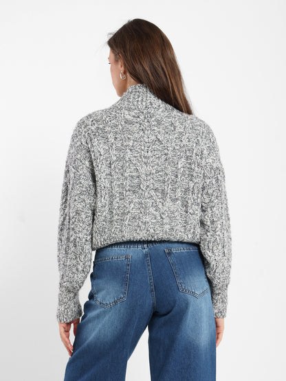 Loose Cropped Pullover with Cables