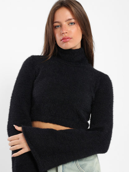 Fitted Cropped Pullover