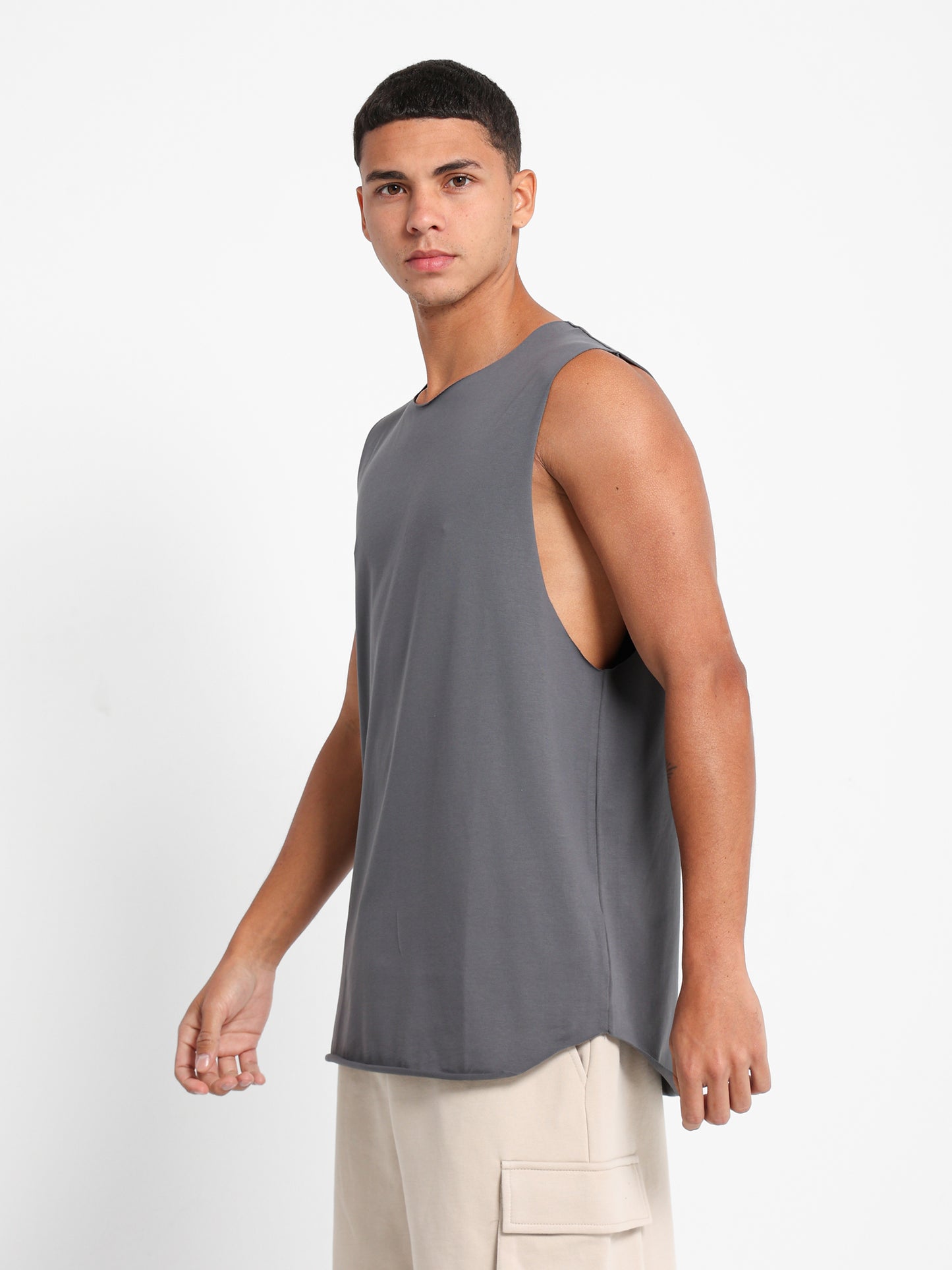 Sleeveless Long Fit T-Shirt
