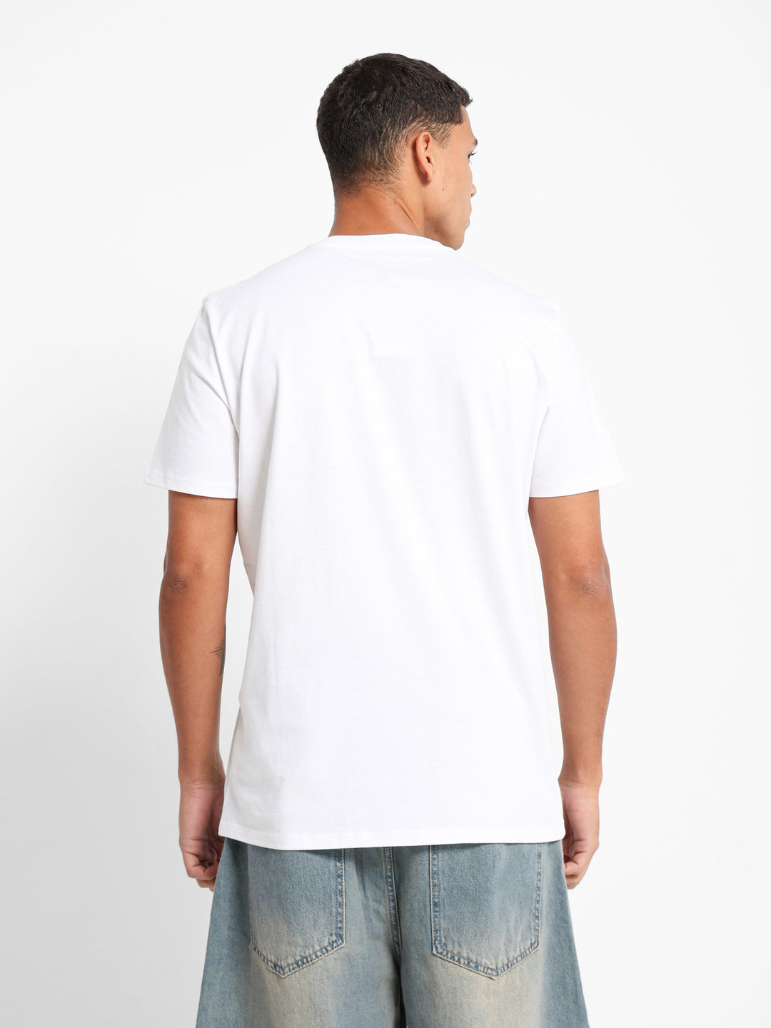 Basic Regular Fit V-Neck T-Shirt