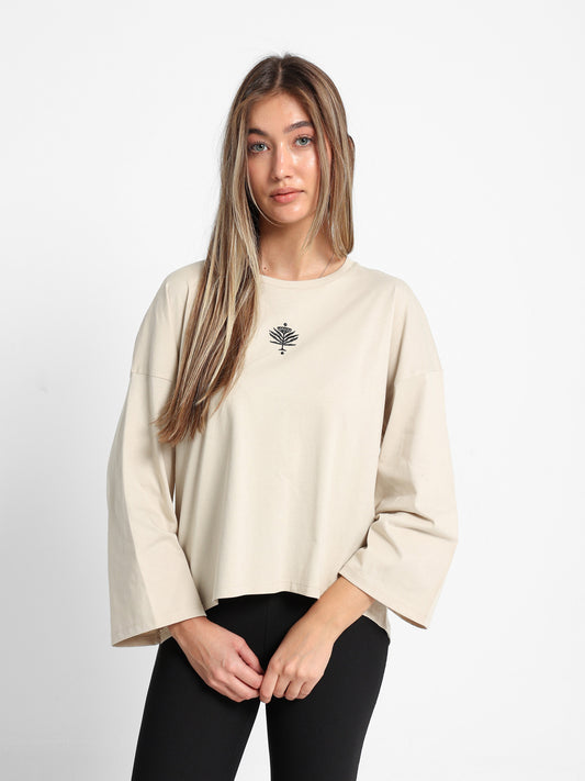 Minimal Flower Embroidery T-Shirt
