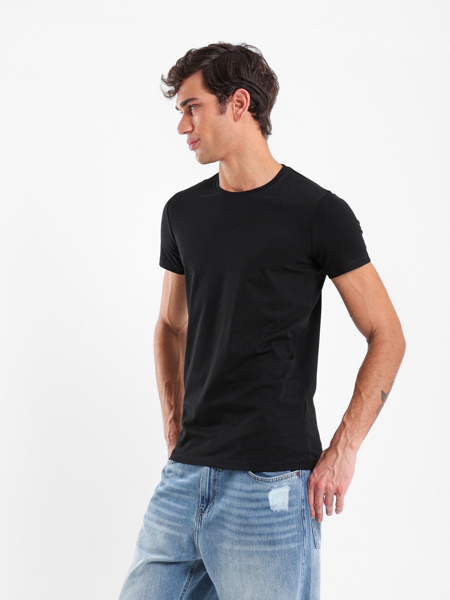Basic Muscle Fit T-Shirt