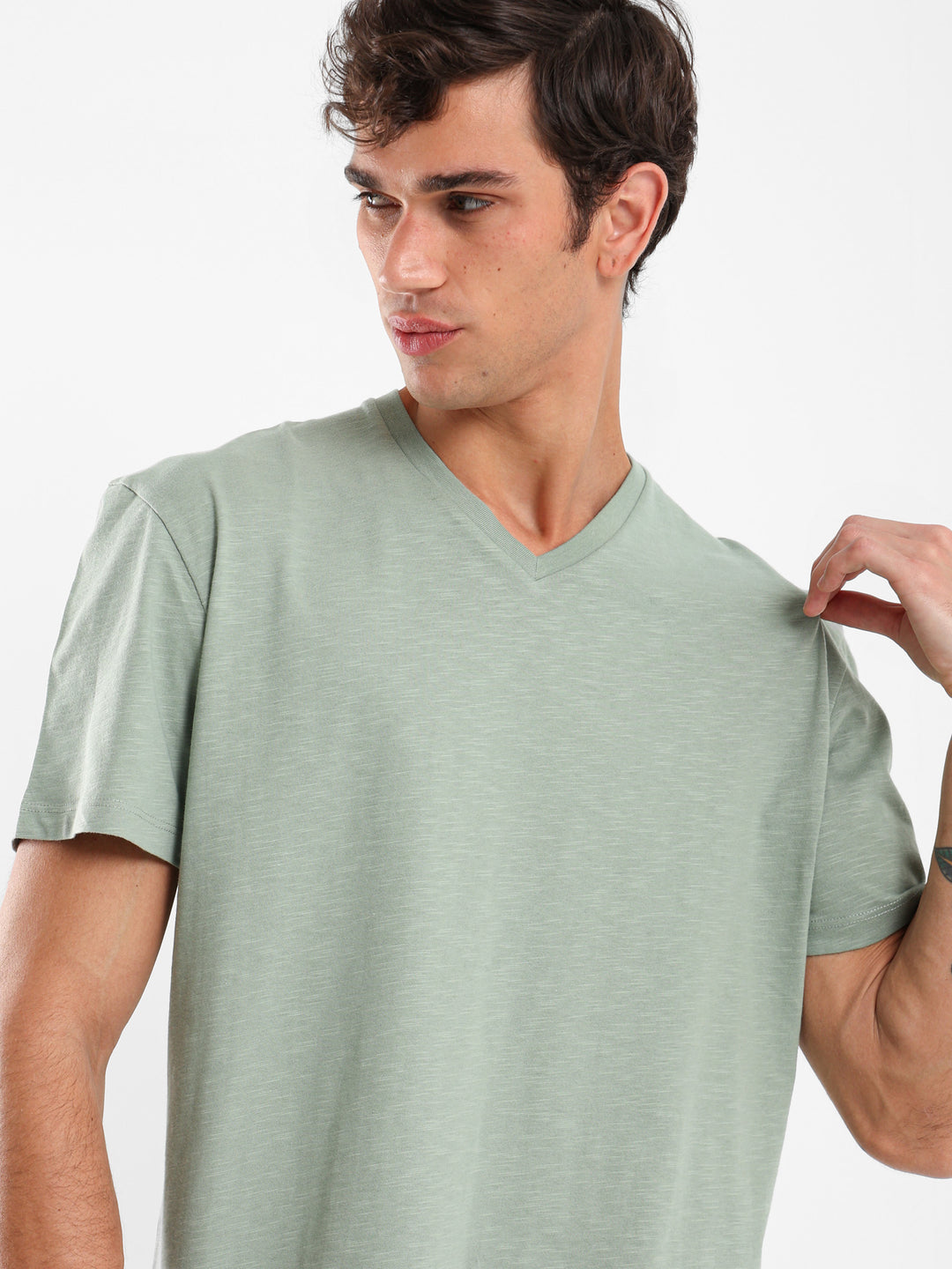 V-Neck Long Fit T-Shirt