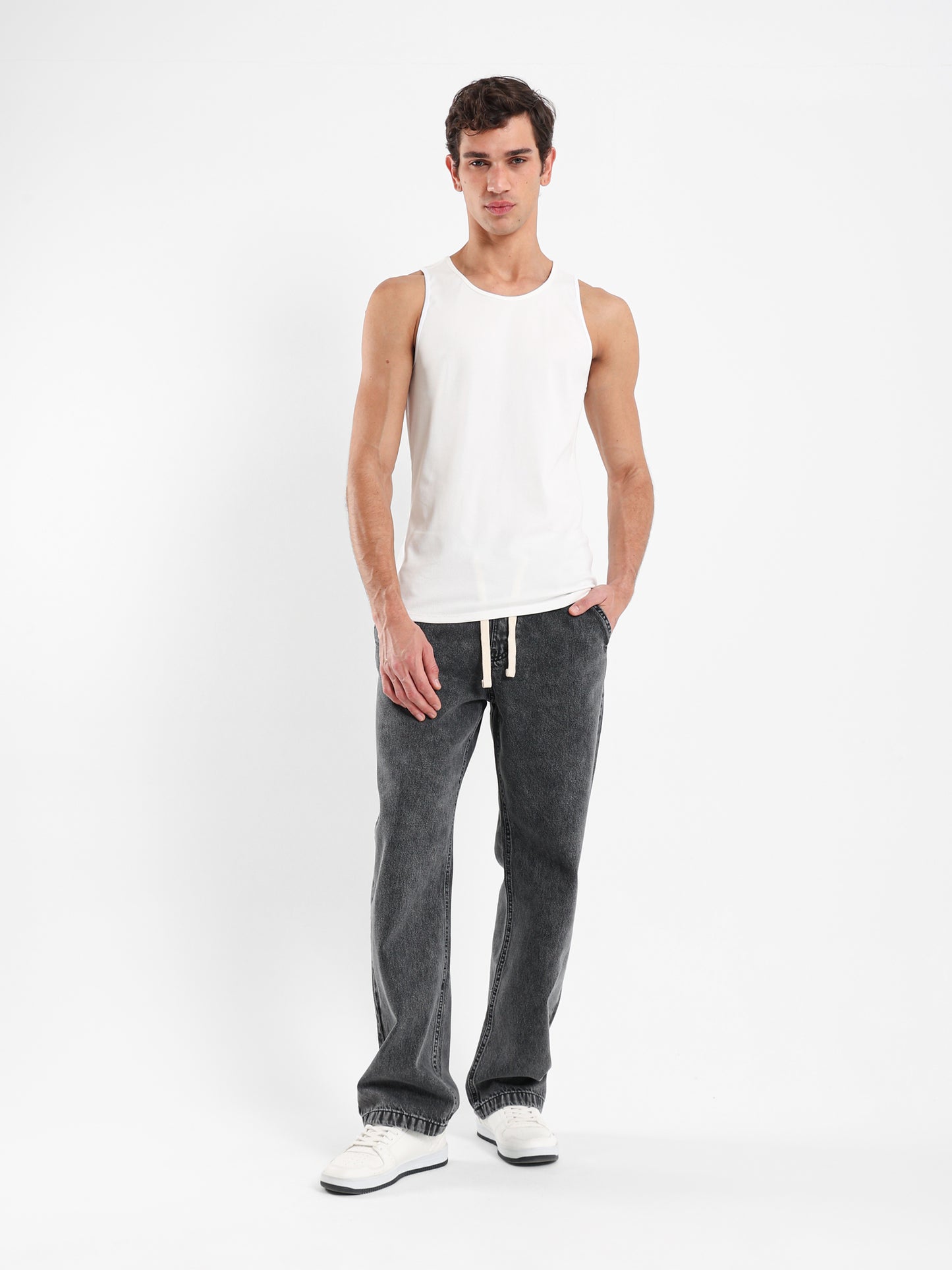 Relaxed Fit Jogger Jeans