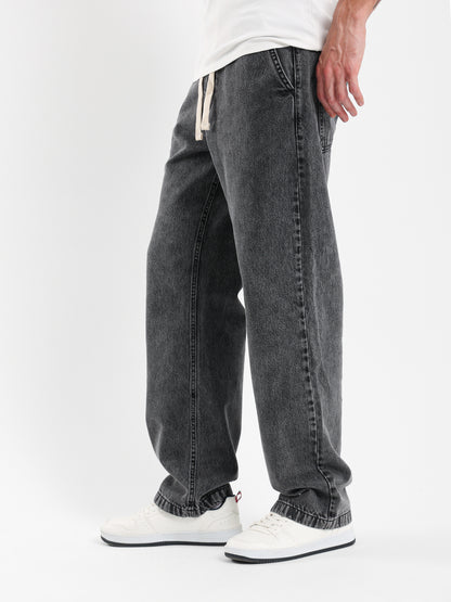 Relaxed Fit Jogger Jeans