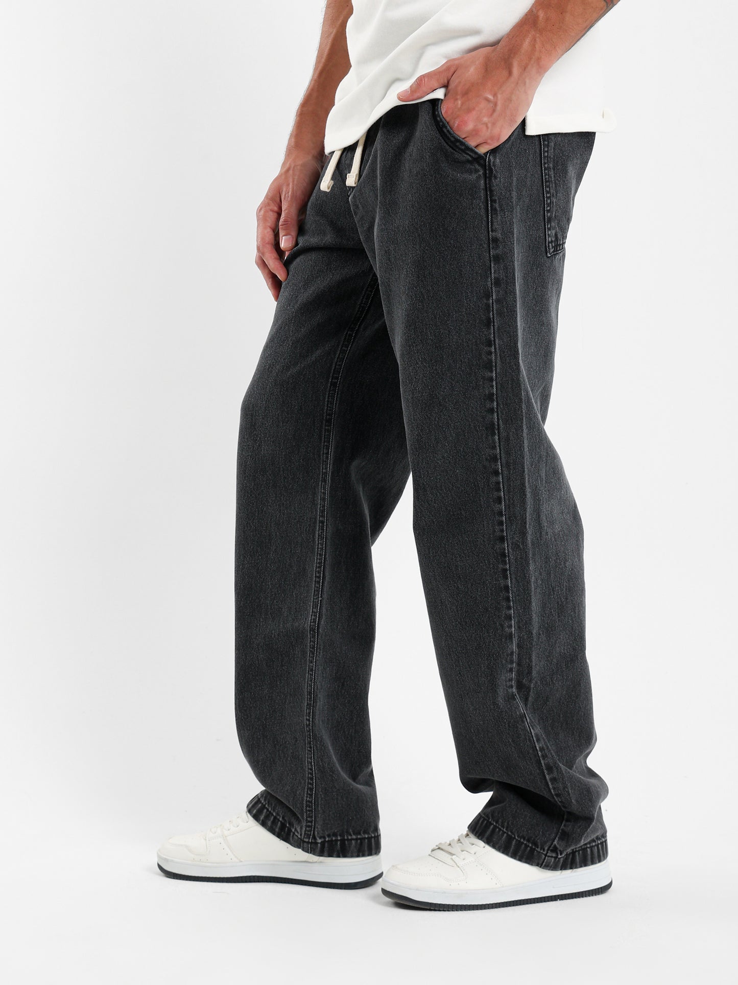 Relaxed Fit Jogger Jeans