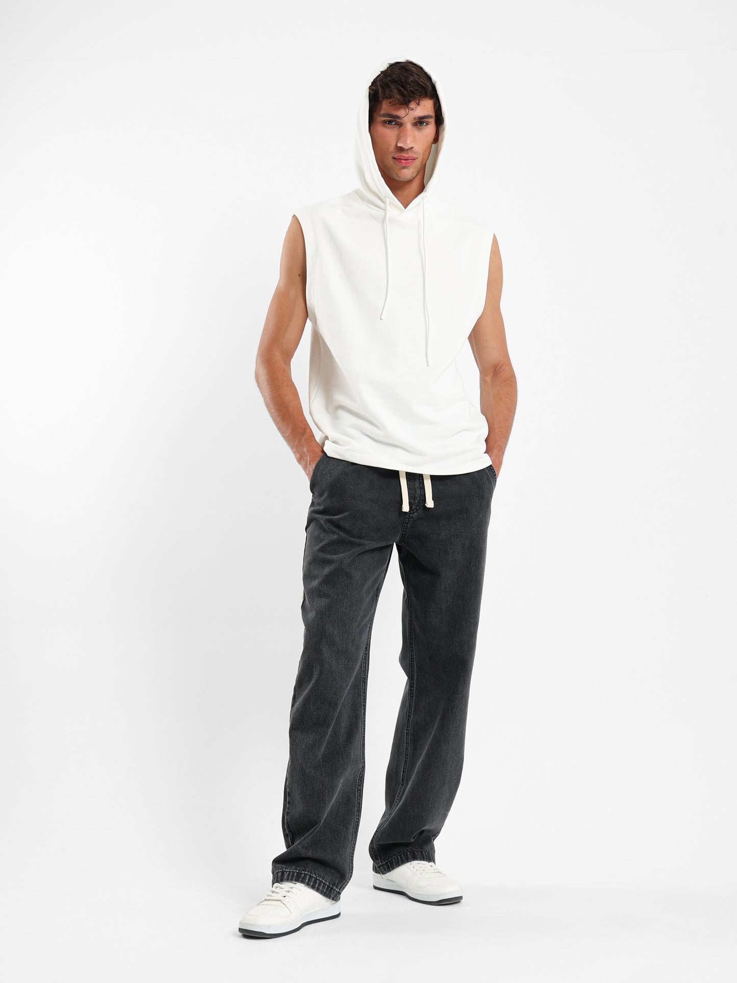 Relaxed Fit Jogger Jeans