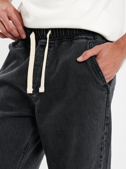 Relaxed Fit Jogger Jeans