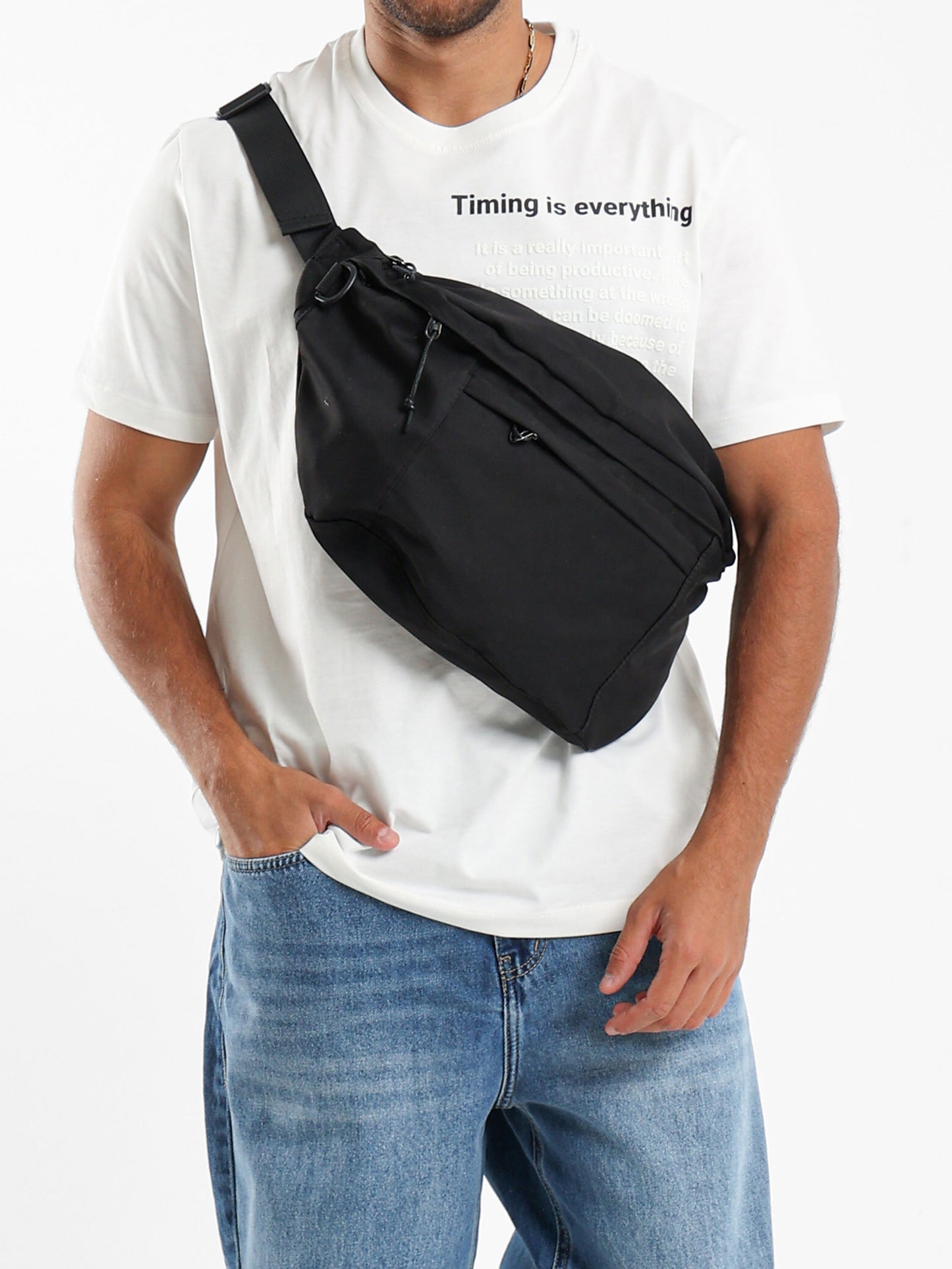Crossbody Bag with Zipper Closure
