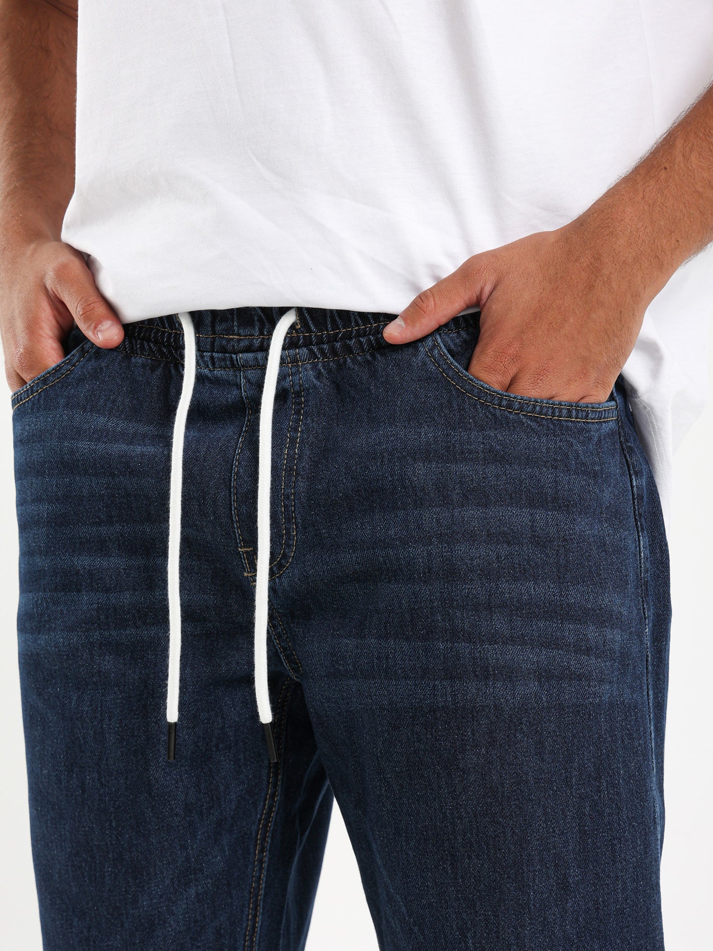 Relaxed Fit Jogger Jeans
