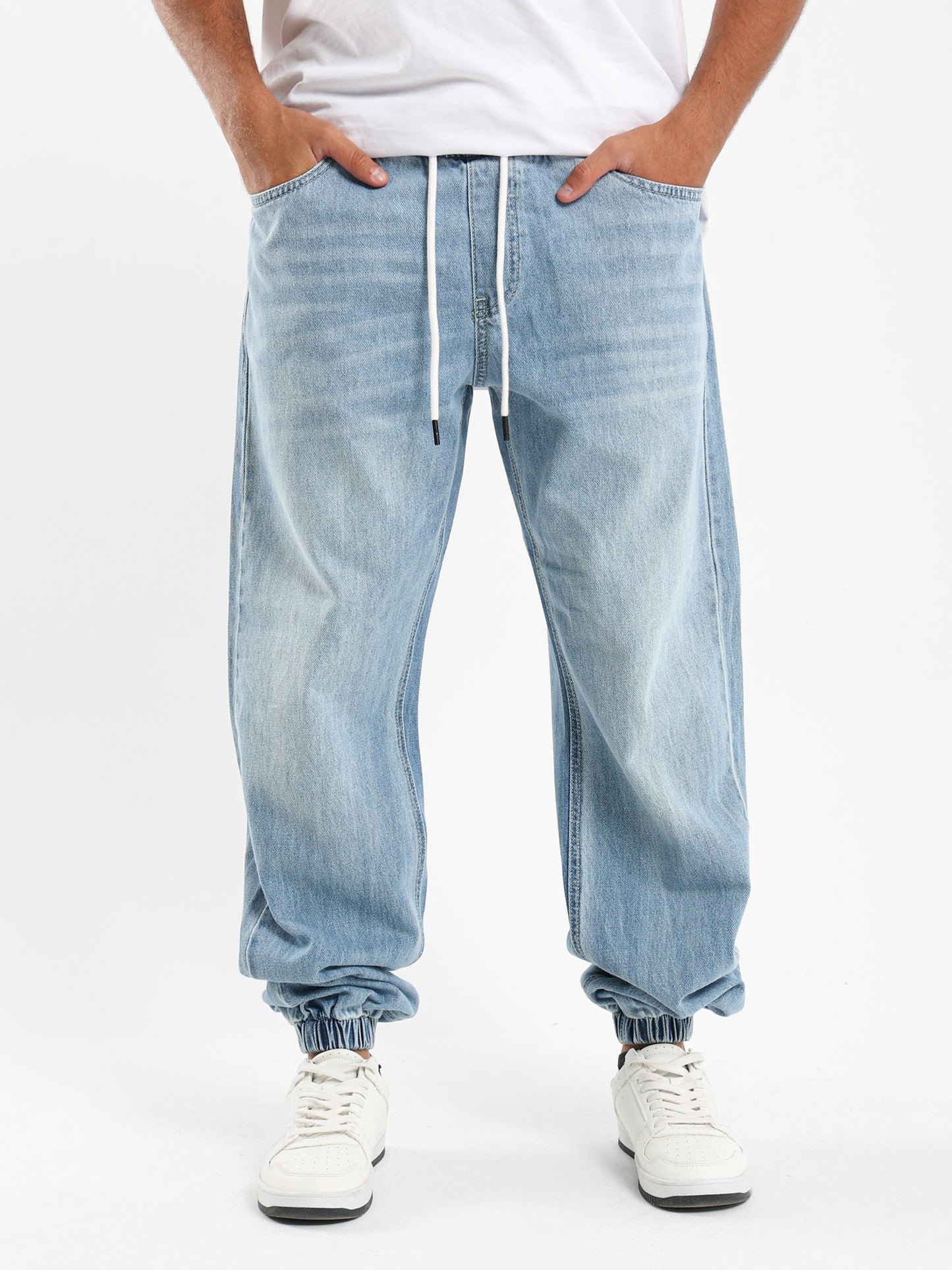 Relaxed Fit Jogger Jeans